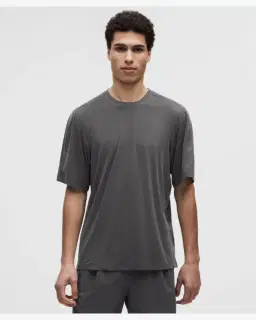 Lululemon t-shirt de yoga brossé à col rond Homme – 1/5
