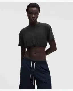 Lululemon t-shirt entraînement ultra court en jersey Femme – 1/5