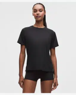 Lululemon t-shirt license to train coupe classique Femme – 1/5
