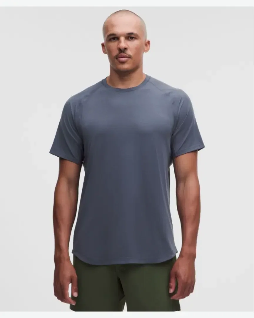 Lululemon T-Shirt License To Train M