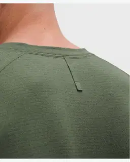 Lululemon t-shirt license to train Homme – 5/5