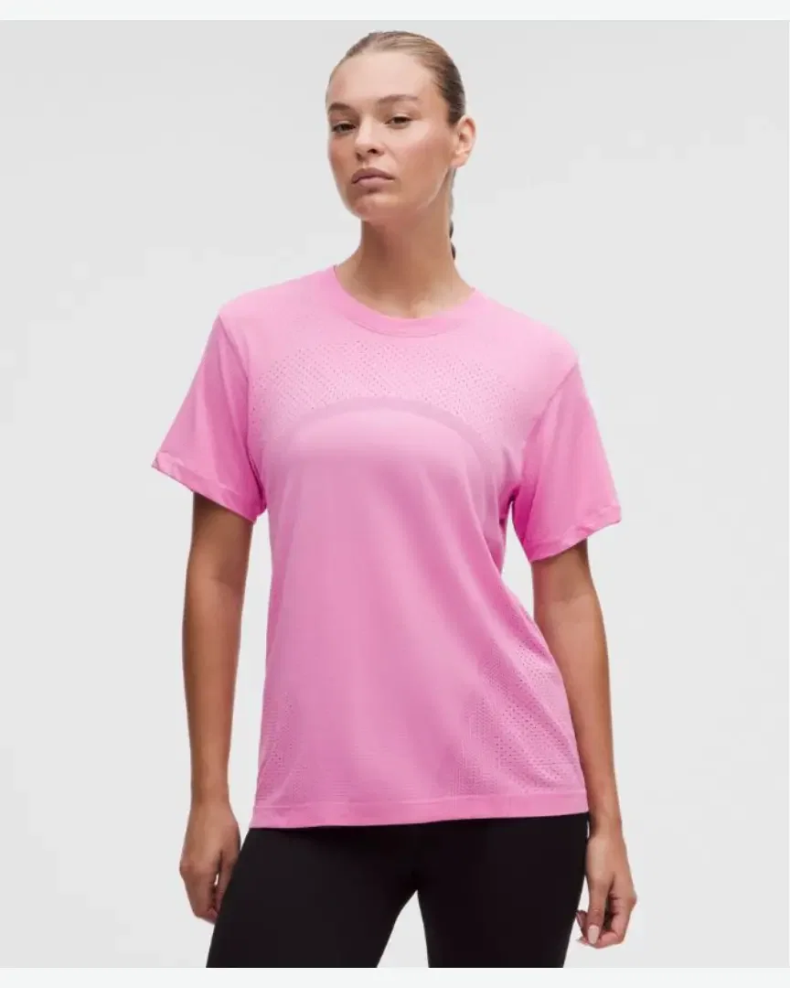 Lululemon t-shirt swiftly relaxed longueur hanche logo Femme