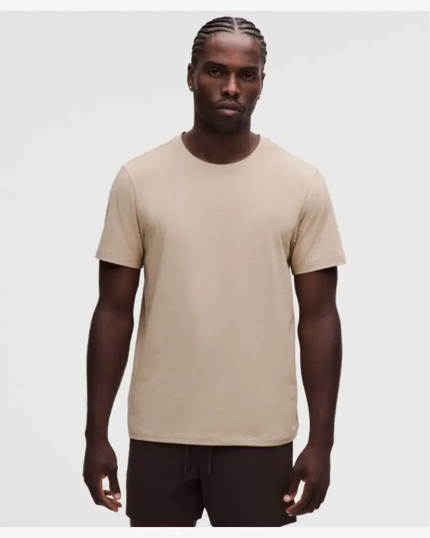 Lululemon t-shirt zeroed in Homme