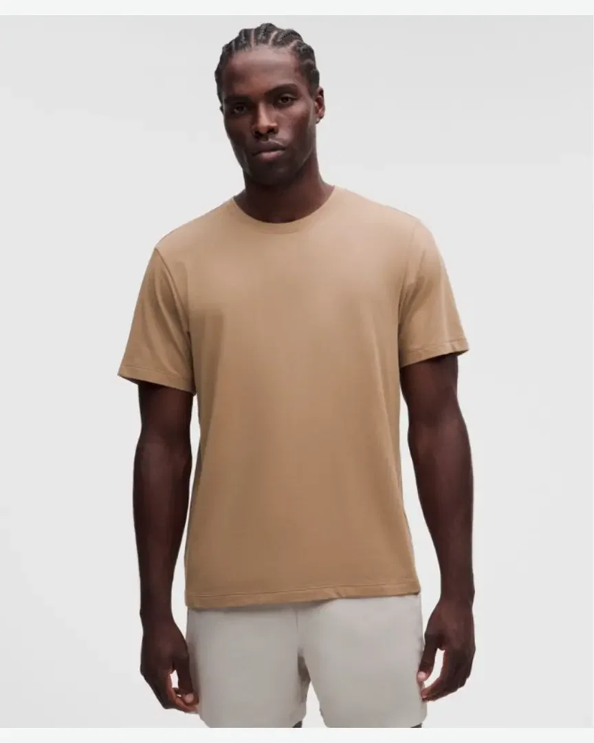 Lululemon t-shirt zeroed in Homme