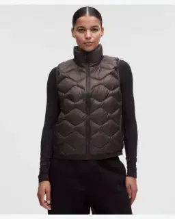 Lululemon veste sans manches featherweight en duvet 900 cuin Femme – 1/5