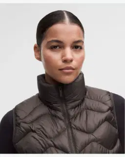Lululemon veste sans manches featherweight en duvet 900 cuin Femme – 4/5