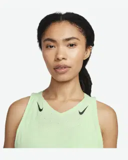 Débardeurs Nike Femme NK ARSWFT DFADV SINGLET Femme – 3/4