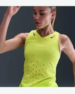 Débardeurs Nike Femme NK ARSWFT DFADV SINGLET Femme – 3/4