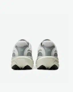 New Balance 1080V15 Grey Days Homme – 5/6