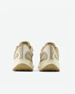 New Balance Fresh Foam Arishi V4 Tiralux Femme – 5/6