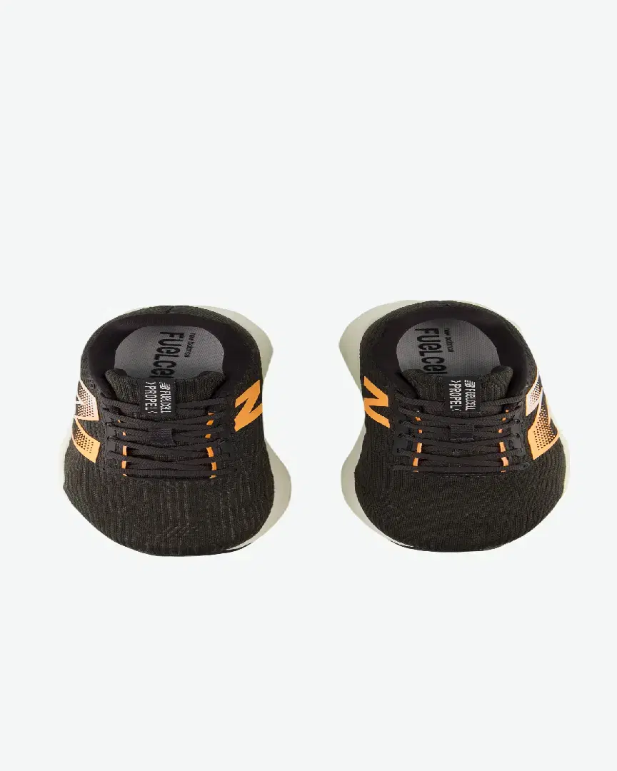 New Balance Fuelcell Propel V5 M - MFCPRCB5 (2) au meilleur prix !