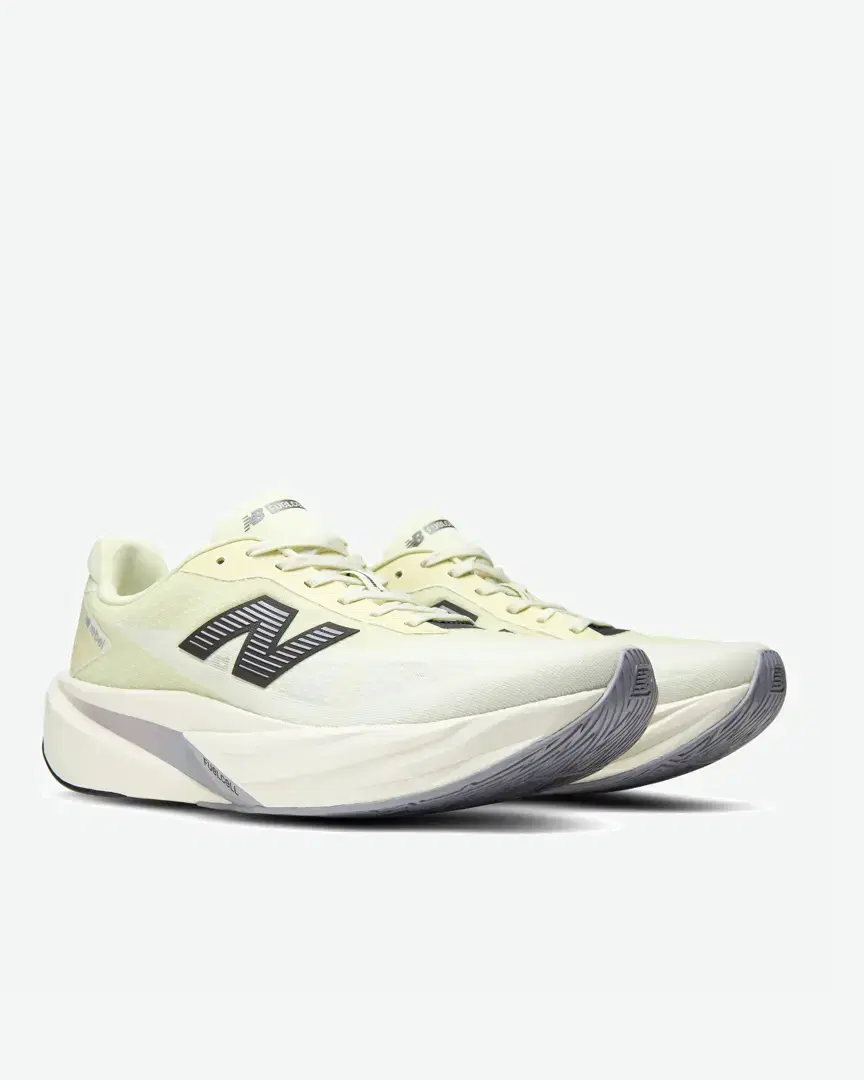 New Balance Fuelcell Rebel V5 M - MFCX8QY (5) au meilleur prix !