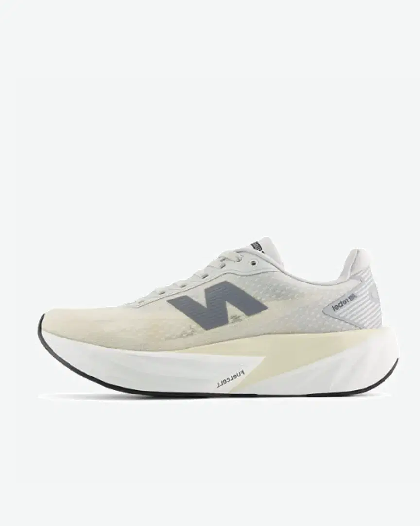 New Balance Fuelcell Rebel V5 - Women (31) au meilleur prix !
