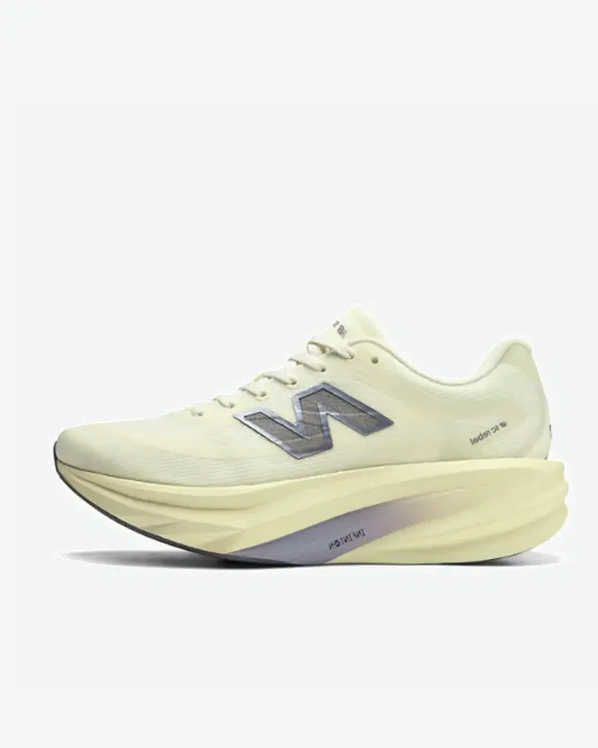 New Balance Supercomp Rebel W - WREBX10U (0) au meilleur prix !