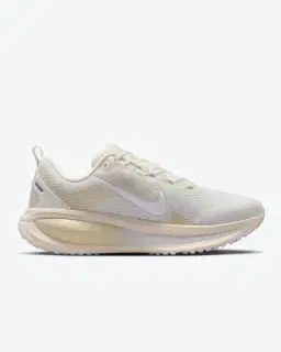 Nike Vomero 18 Femme – 3/4