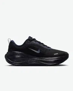 nike vomero plus « keely hodgkinson » Femme – 3/4