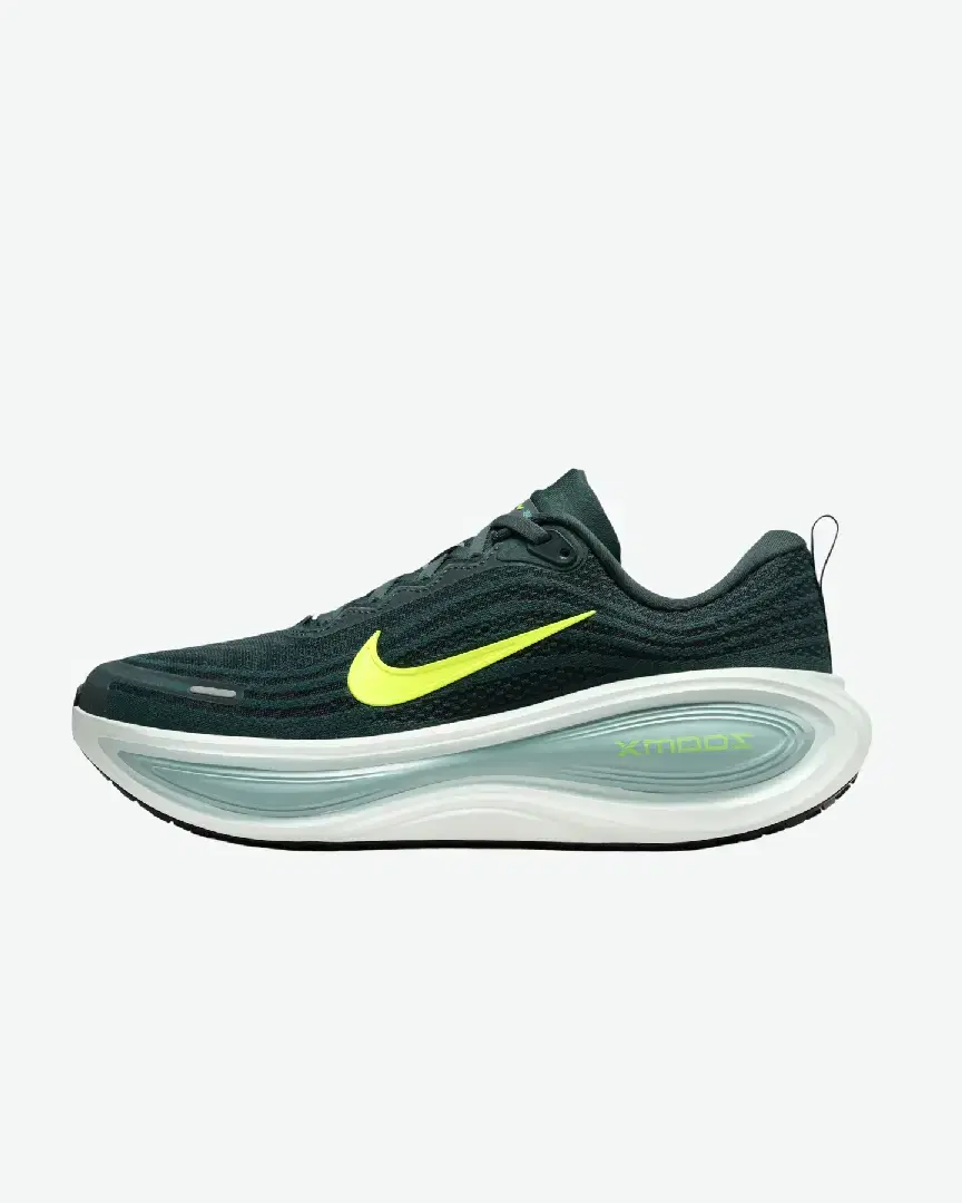 Nike Vomero Plus - Men (6) au meilleur prix !