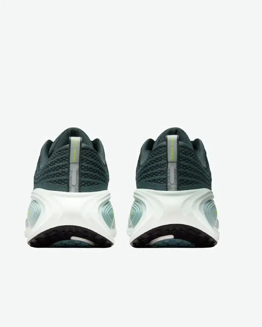 Nike Vomero Plus M - HV8150-300 (1) au meilleur prix !
