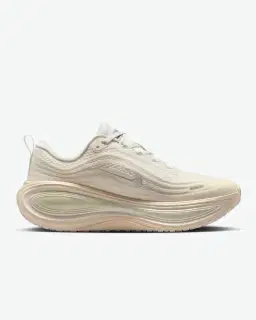 Nike Vomero Plus Femme – 3/4