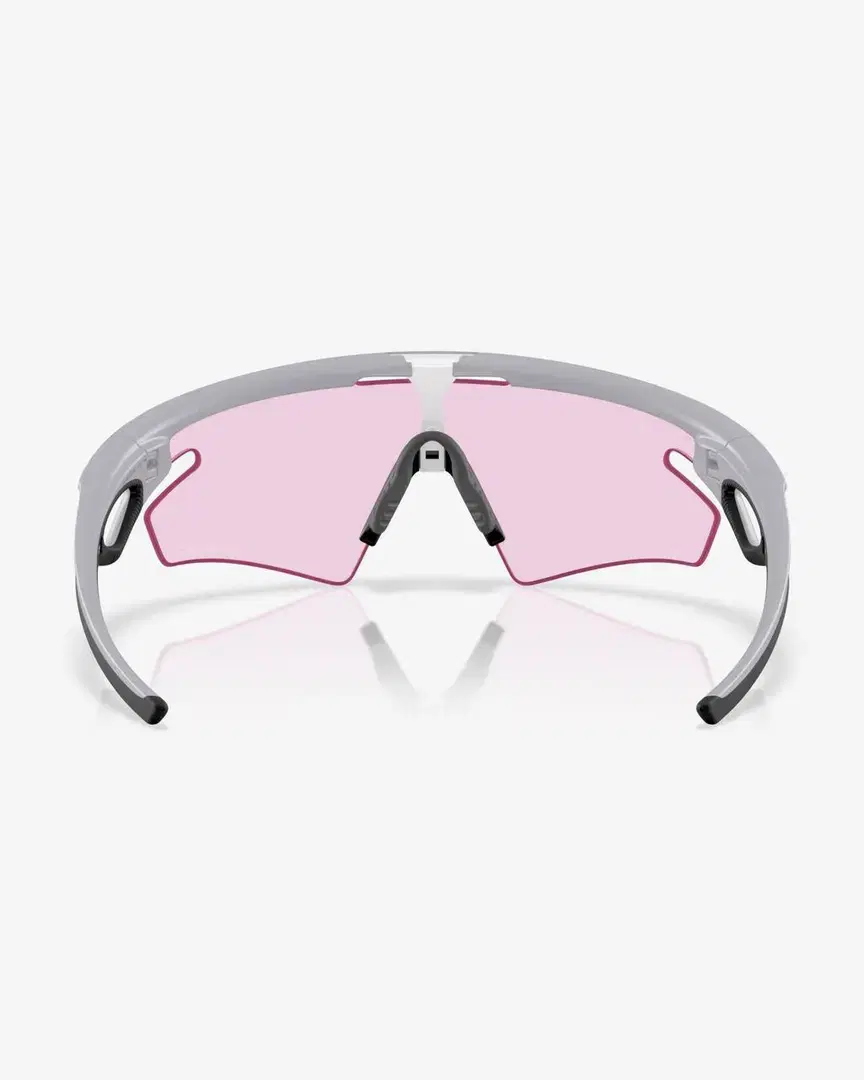 Oakley Sphaera Slash - OO9499-7 (4) au meilleur prix !