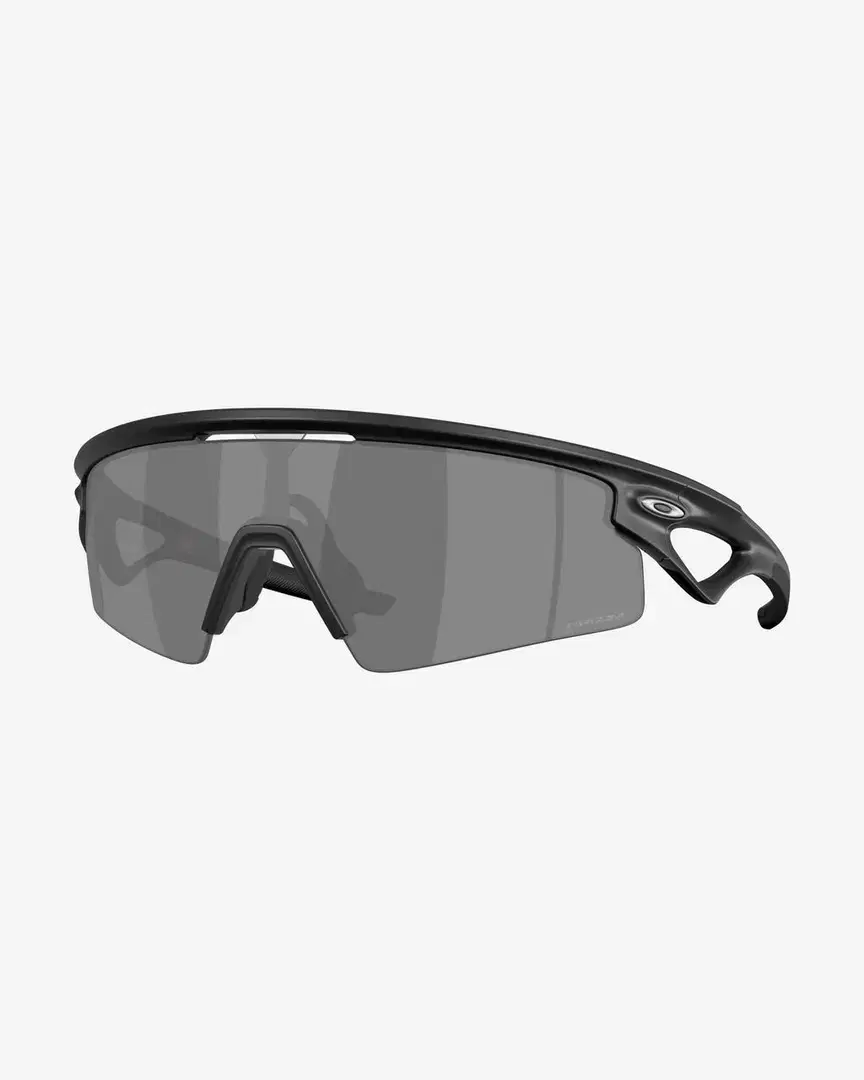 Oakley Sphaera Strike - OO9531-95310137 (0) au meilleur prix !