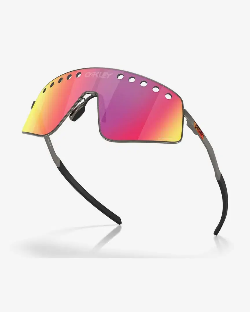 Oakley Sutro TI Sweep - OO6025-0338 (3) au meilleur prix !