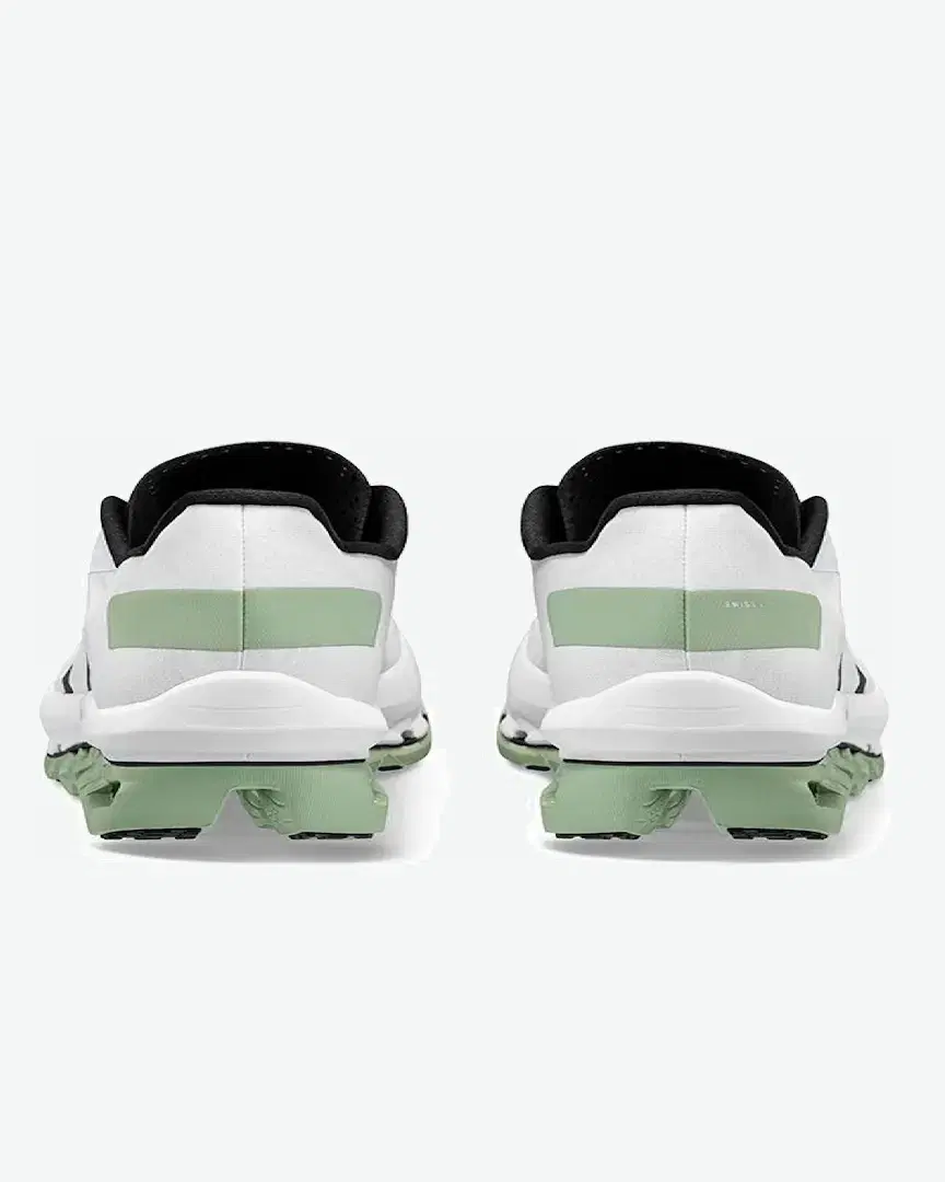On Running Cloudboom Echo M - 57-98995 (4) au meilleur prix !