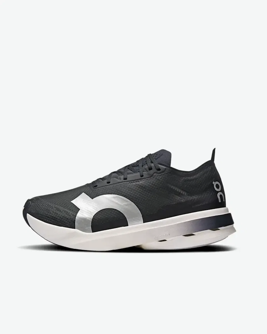 On Running Cloudboom Strike Homme