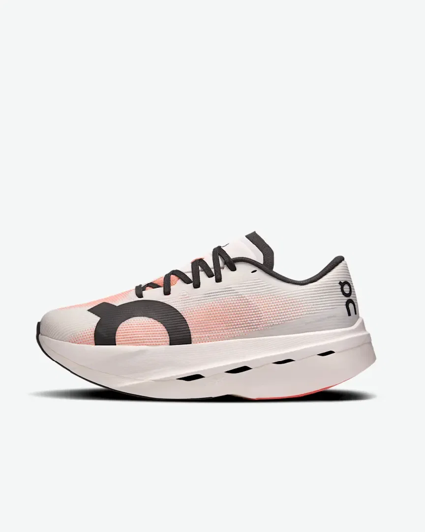 On Running Cloudboom Volt Femme