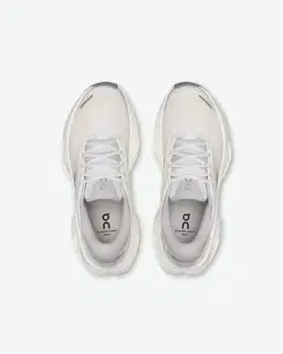 On Running Cloudrunner 3 Max Femme – 2/5