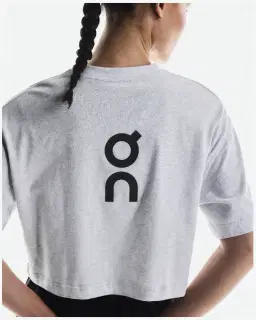 On Running Club Boxy-T Femme – 4/4