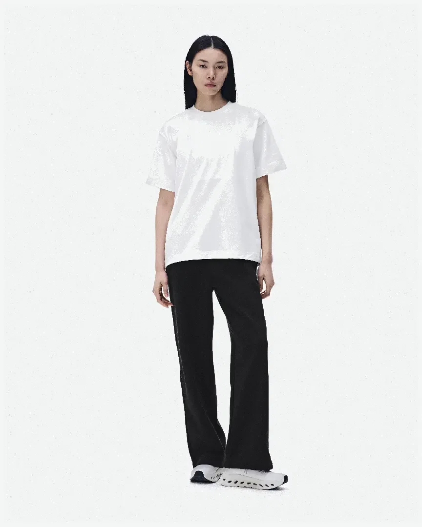 On Running Club Collective-T Runner W