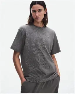 On Running Club Collective-T Femme – 2/5