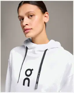 On Running Club Hoodie Femme – 5/5