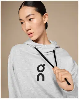 On Running Club Hoodie Femme – 2/4