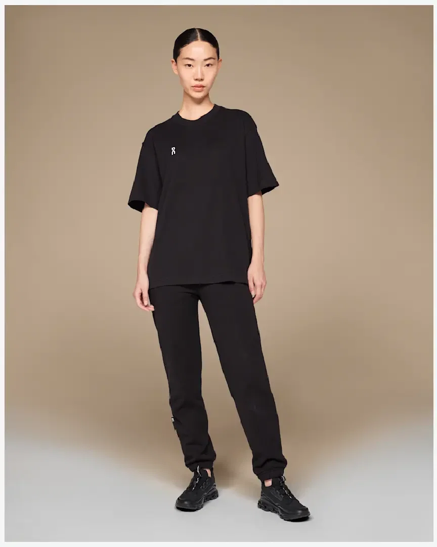 On Running Club T W