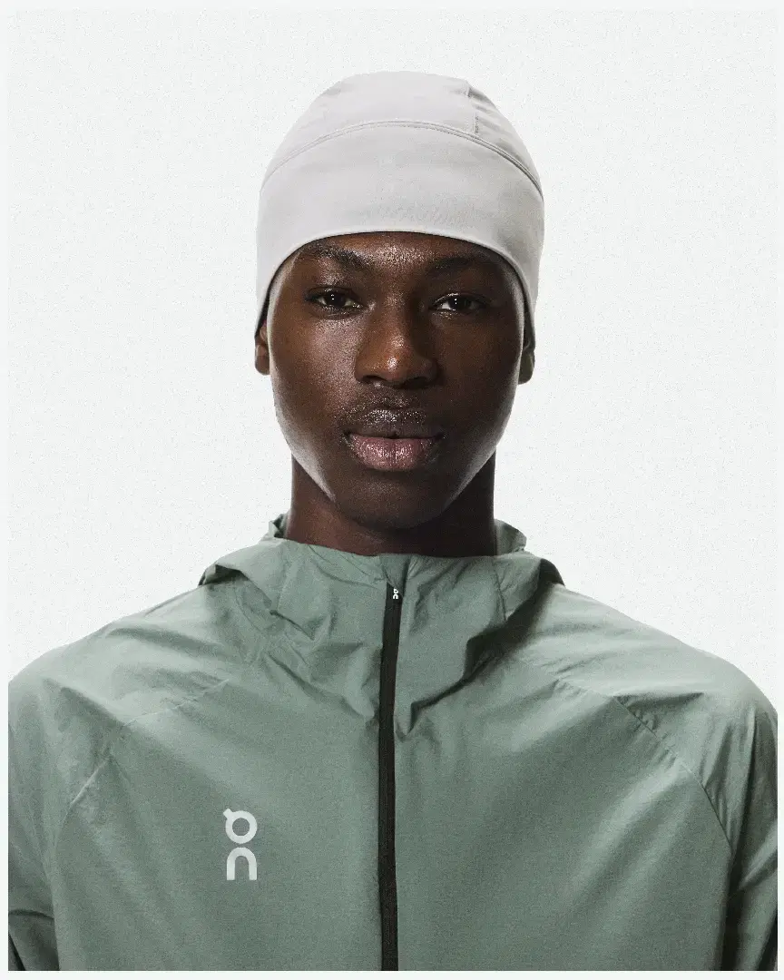 On Running Core Beanie - Unisex (4) au meilleur prix !