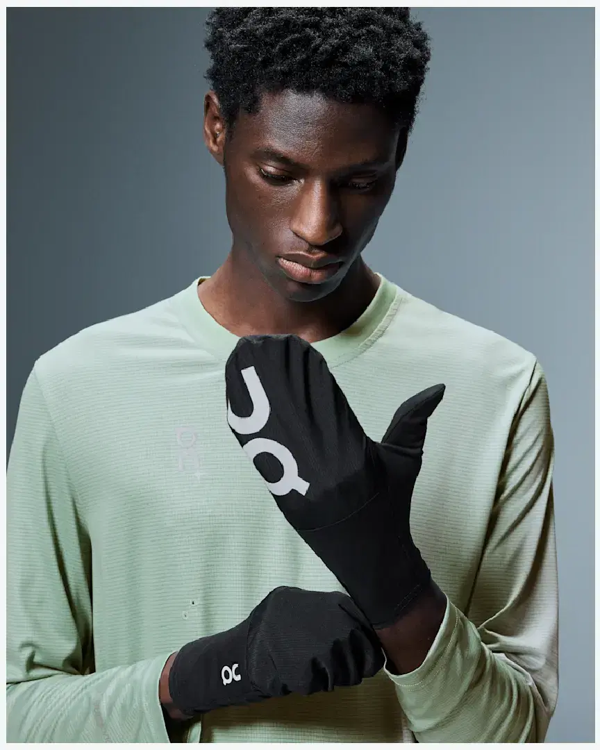 On Running Core Glove - Unisex (6) au meilleur prix !