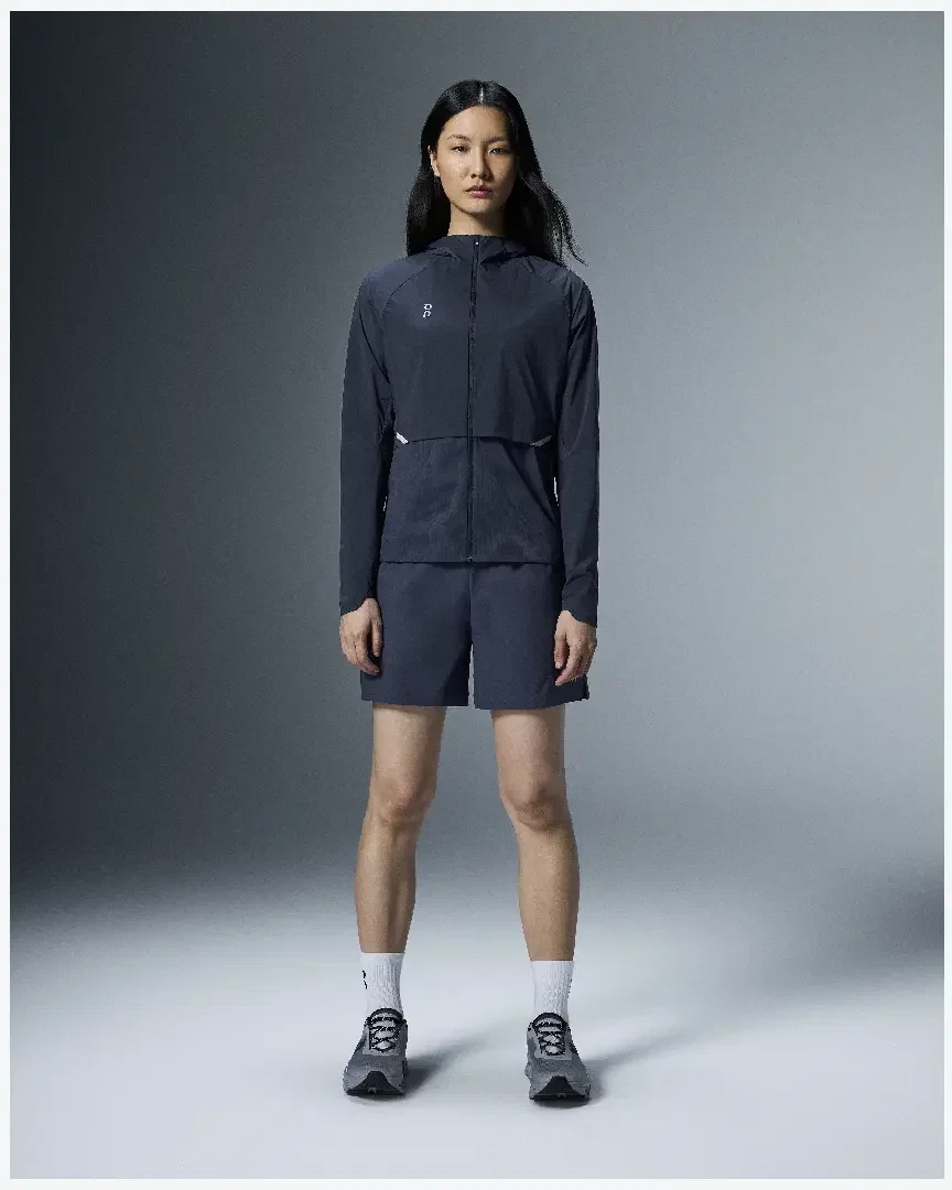 On Running Core Jacket W