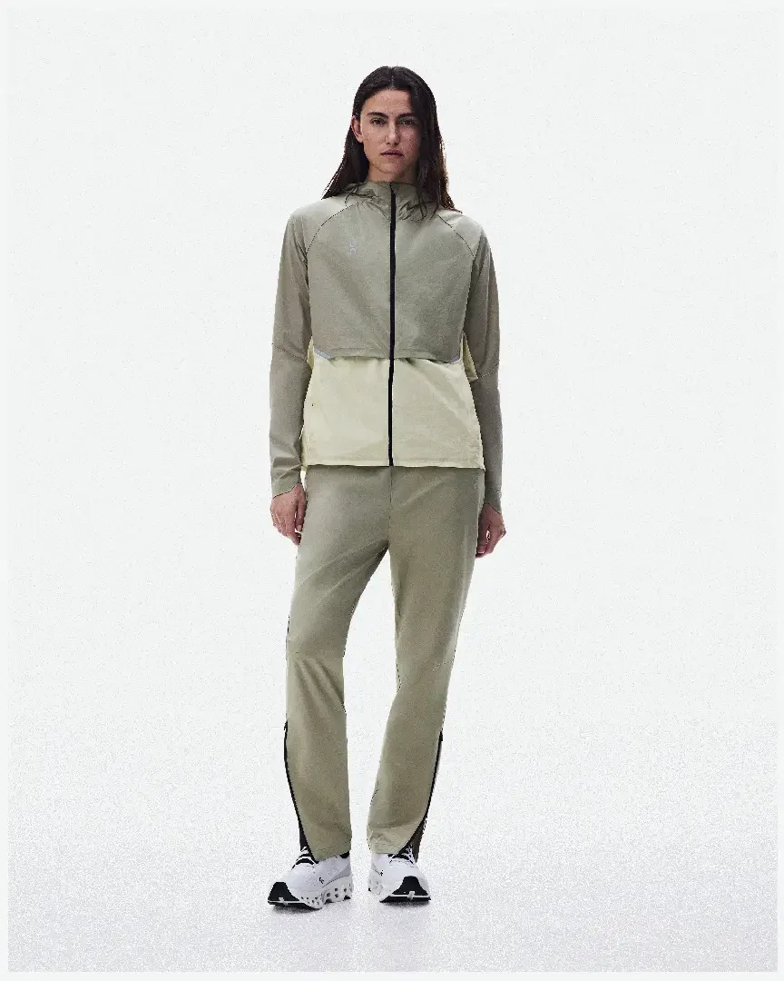 On Running Core Jacket W