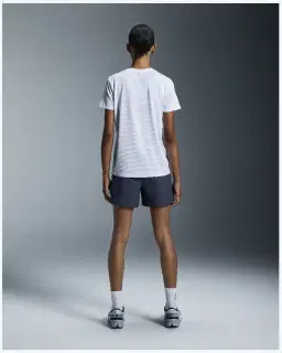 On Running Core-T Femme – 2/5