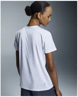 On Running Core-T Femme – 4/5