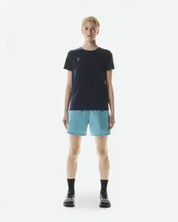 On Running Core-T Femme – 1/5