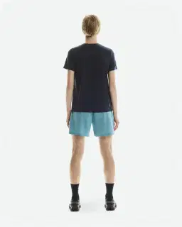 On Running Core-T Femme – 2/5