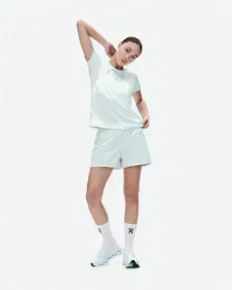 On Running Core-T Femme – 1/5