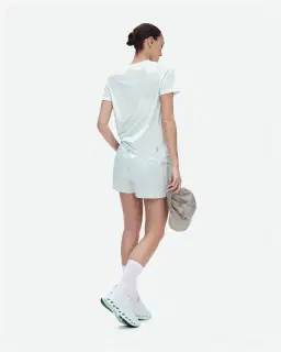 On Running Core-T Femme – 3/5