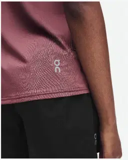 On Running Core-T Femme – 5/5