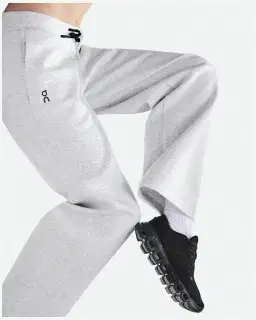 On Running Focus Tech Sweatpants Femme – 2/5
