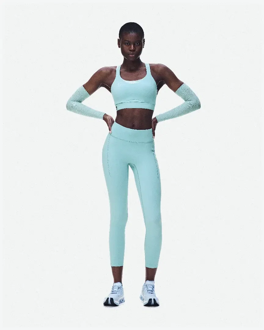 On Running Performance Bra W