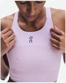 On Running Performance Crop Femme – 2/5